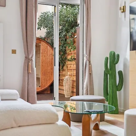 Suite Luxueuse Avec Jardin Prive Sauna Et Jacuzzi Paris Exterior photo