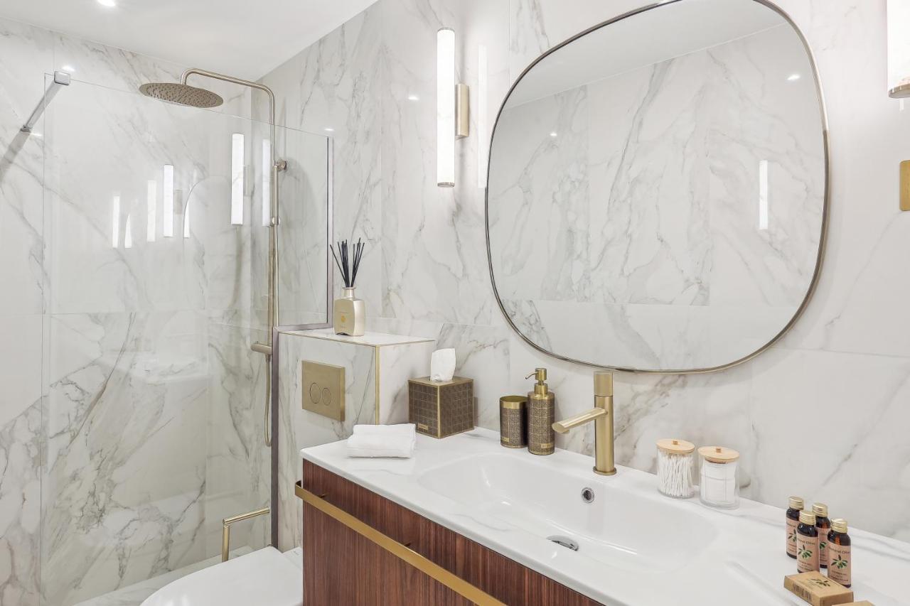 Appartement Luxueuse Avec Jardin Prive Sauna Et Jacuzzi *